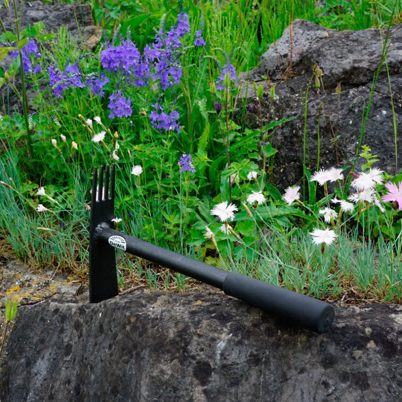 DeWit Weed Warrior No. 1